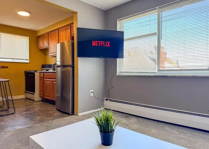 4 With 4 Bedrooms And Parking Wifi * Pittsburgh
