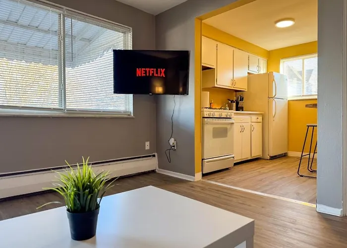 4 With 4 Bedrooms And Parking Wifi * Pittsburgh