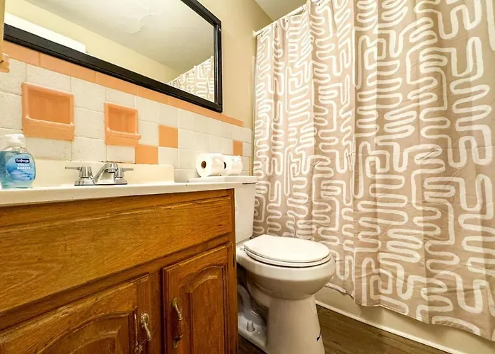 4 With 4 Bedrooms And Parking Wifi Apartment